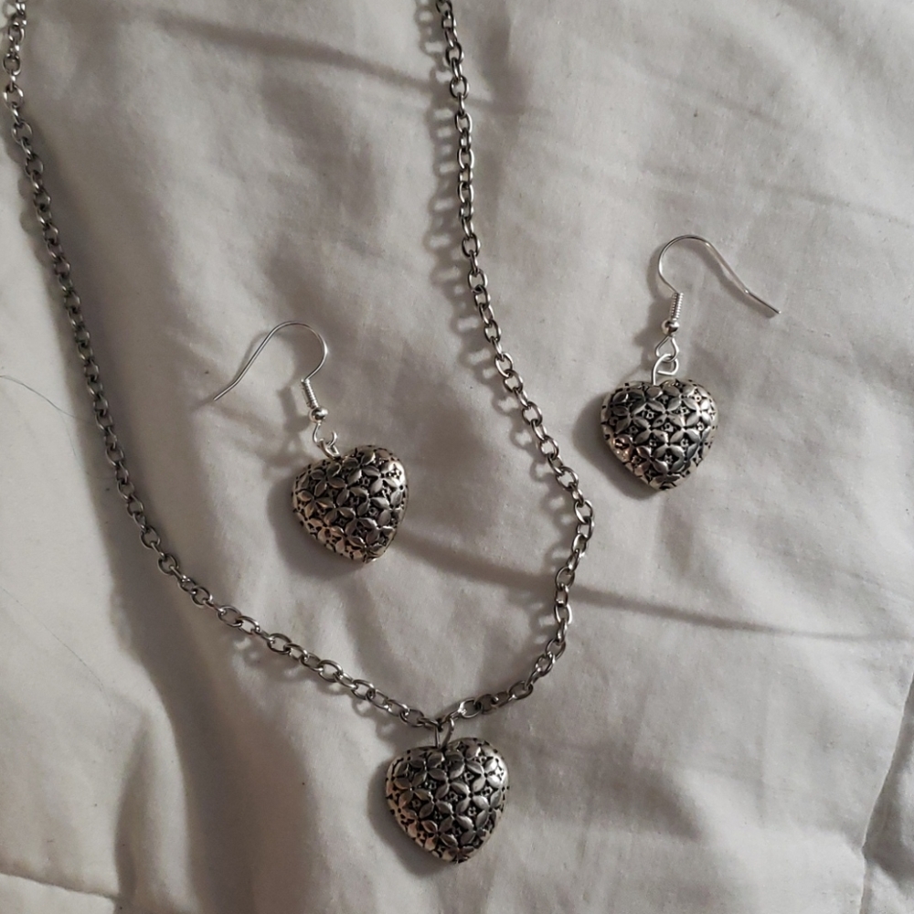 2pc set lattus hearts jewelry set